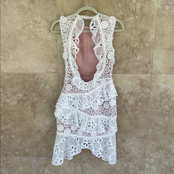 Alexis Dress Arleigh White Lace Ruffle Open Back Cocktail Mini XS Zipper Floral - Picture 6 of 13